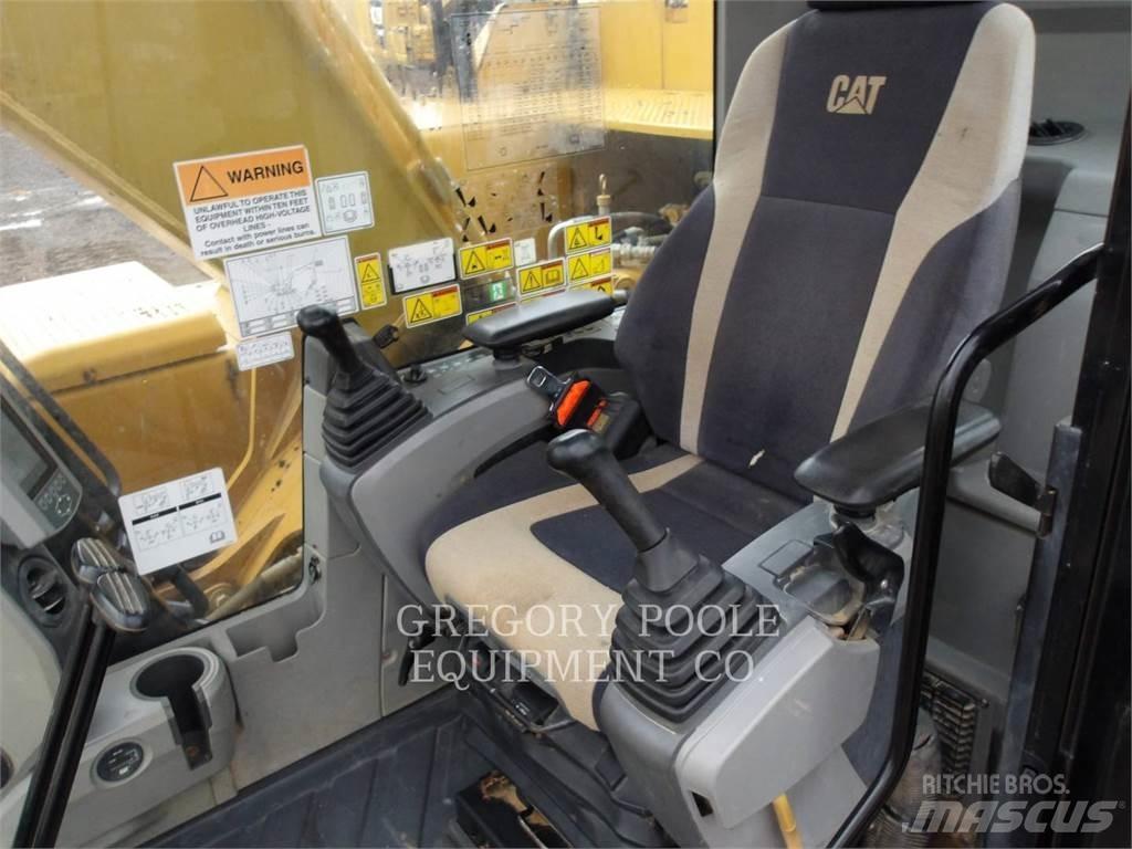 CAT 326FL Bagri goseničarji