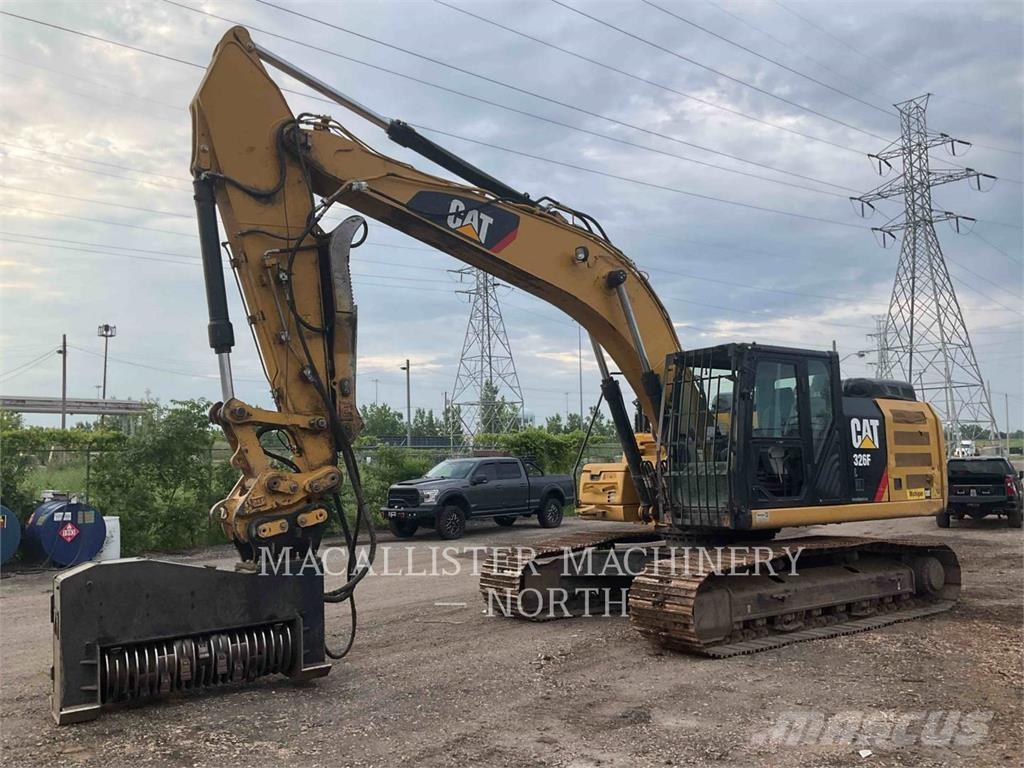 CAT 326FL PTQ Bagri goseničarji