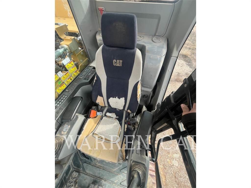 CAT 330 Bagri goseničarji