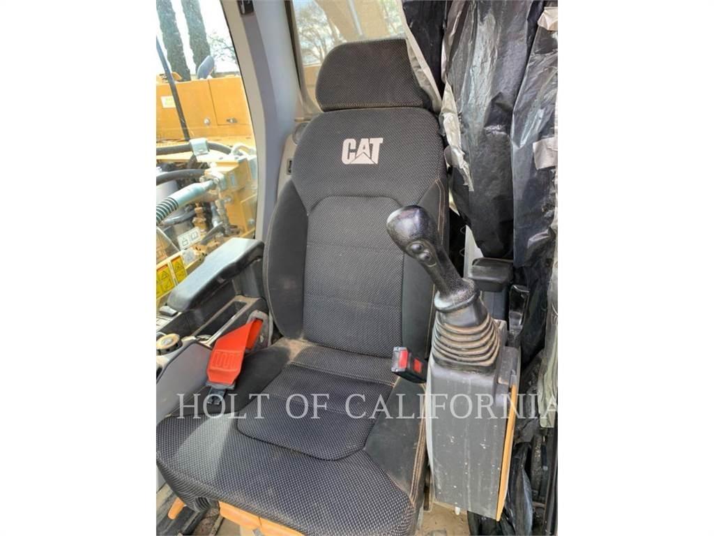 CAT 330 Bagri goseničarji