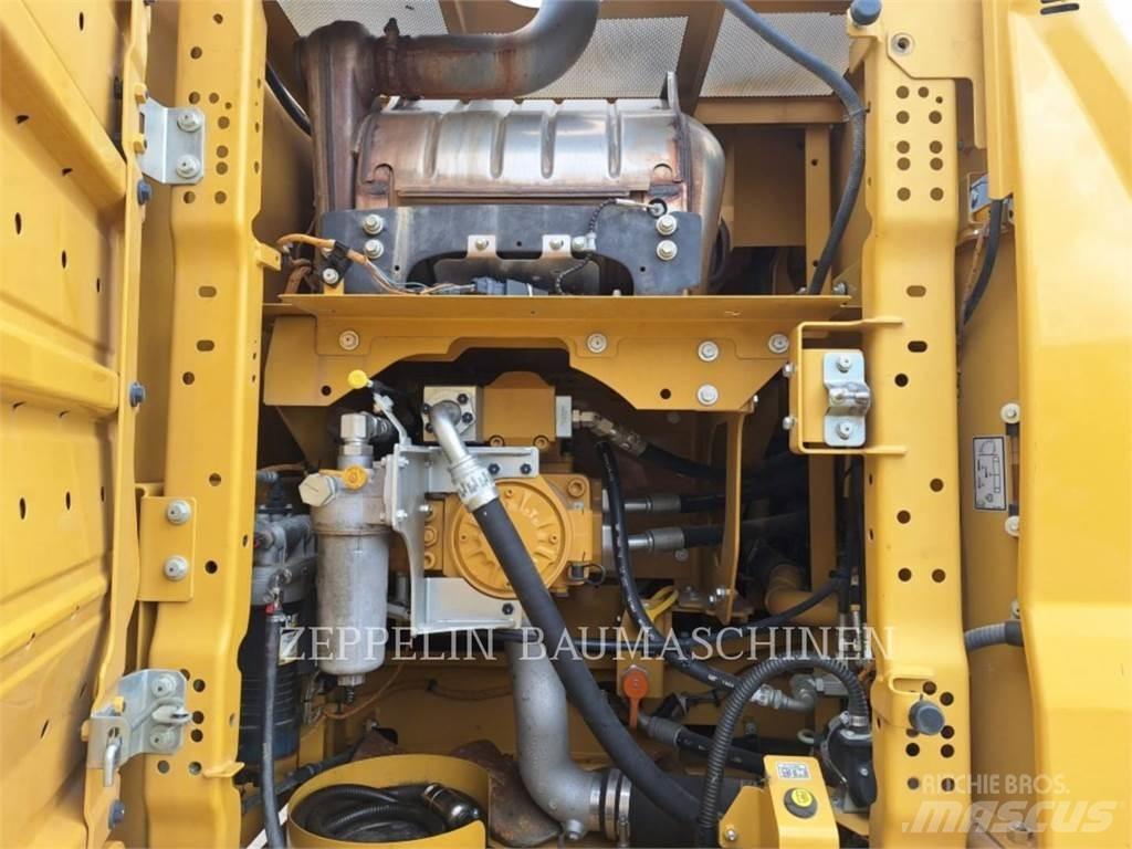 CAT 330-07 Bagri goseničarji