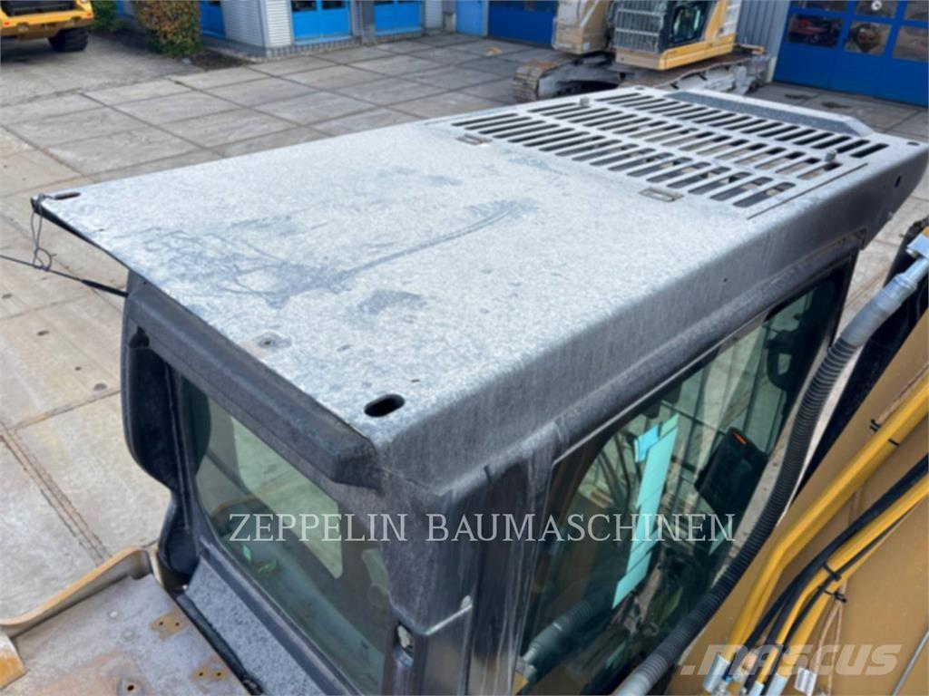 CAT 330-07 Bagri goseničarji