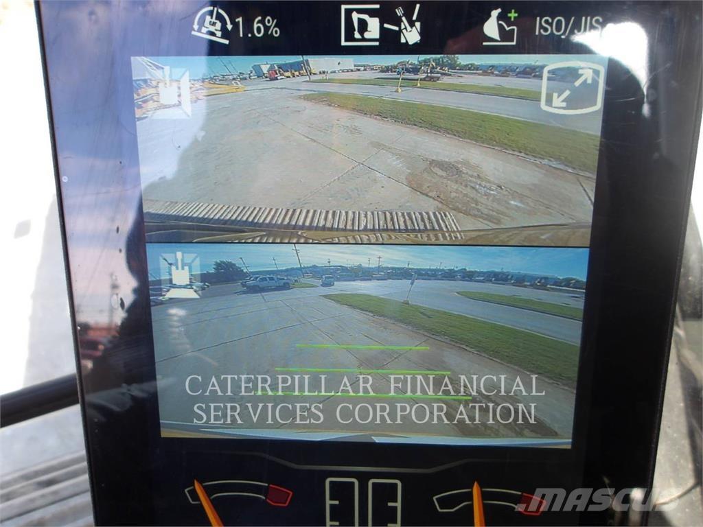 CAT 33007 Bagri goseničarji