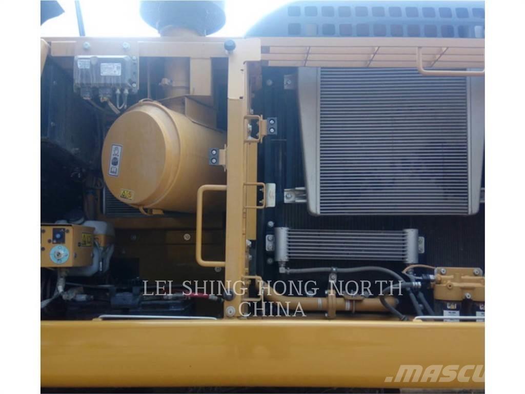 CAT 330D2L Bagri goseničarji