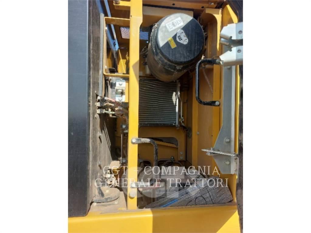 CAT 330F Bagri goseničarji