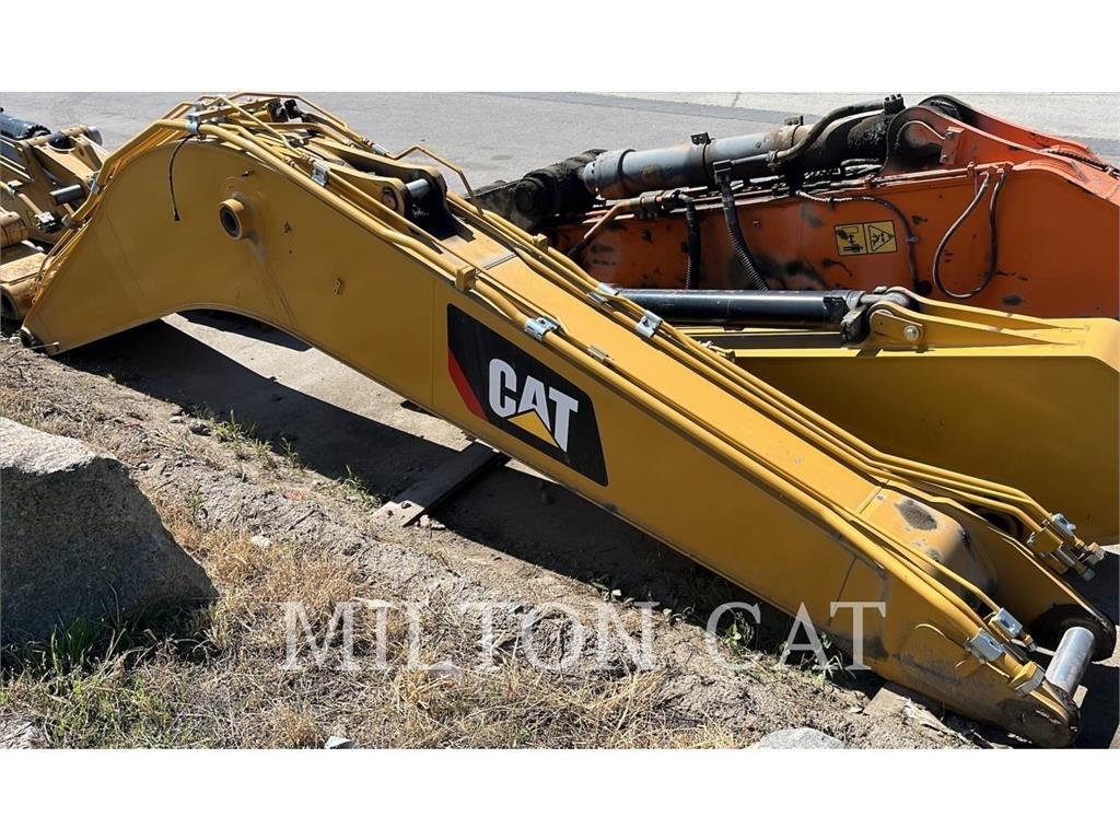 CAT 330GC REACH BOOM Zglobne dvižne ploščadi