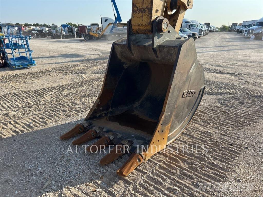 CAT 335F LCR Bagri goseničarji