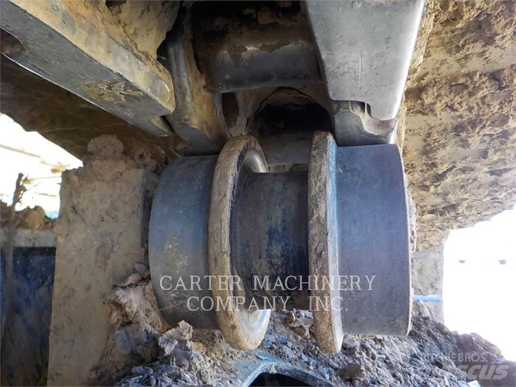 CAT 336-07 Bagri goseničarji