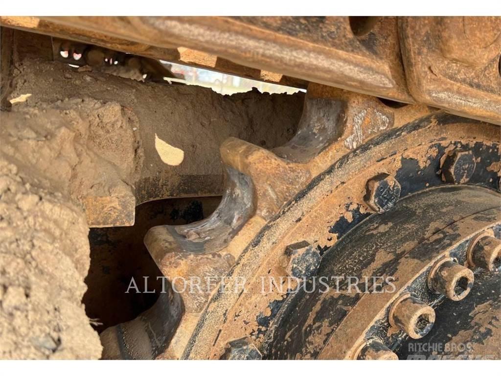CAT 336-07 Bagri goseničarji