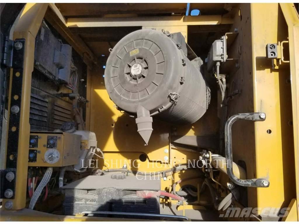 CAT 336D2 Bagri goseničarji