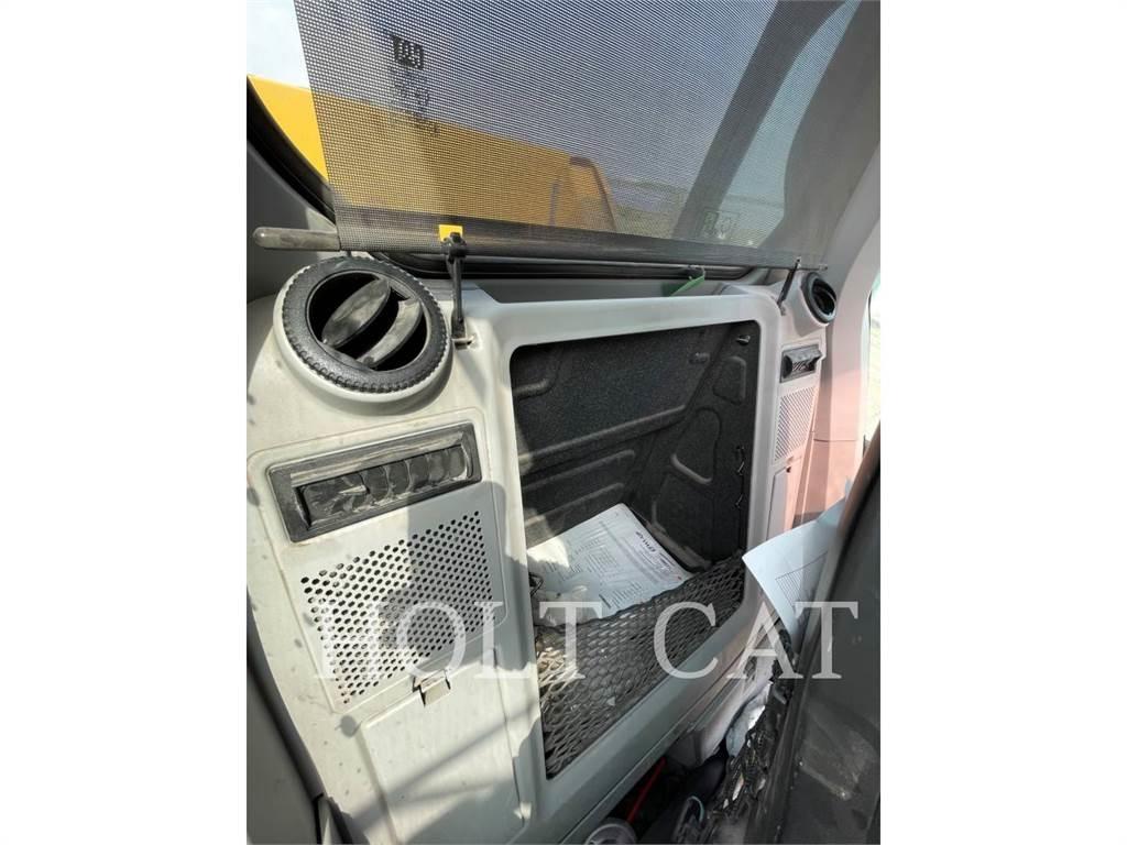 CAT 340-08 Bagri goseničarji