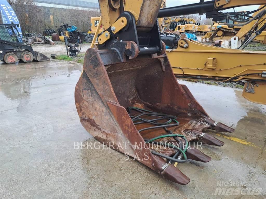 CAT 340F UHD Bagri goseničarji