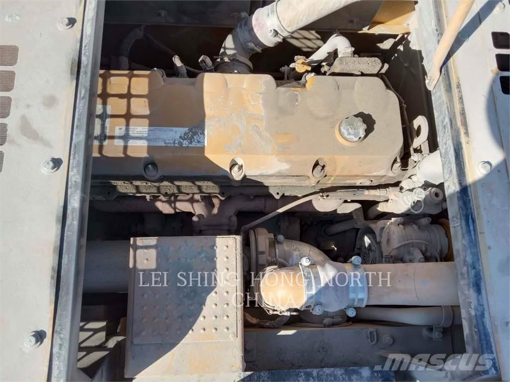 CAT 349D2 Bagri goseničarji