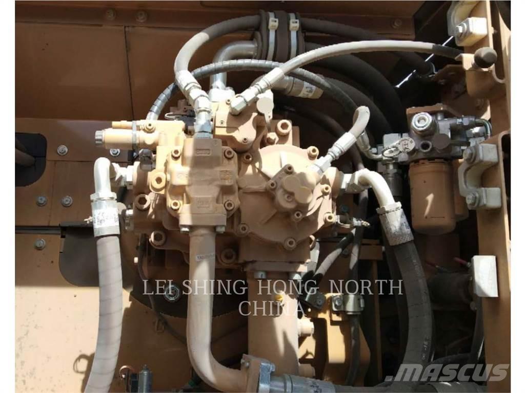 CAT 349D2L Bagri goseničarji