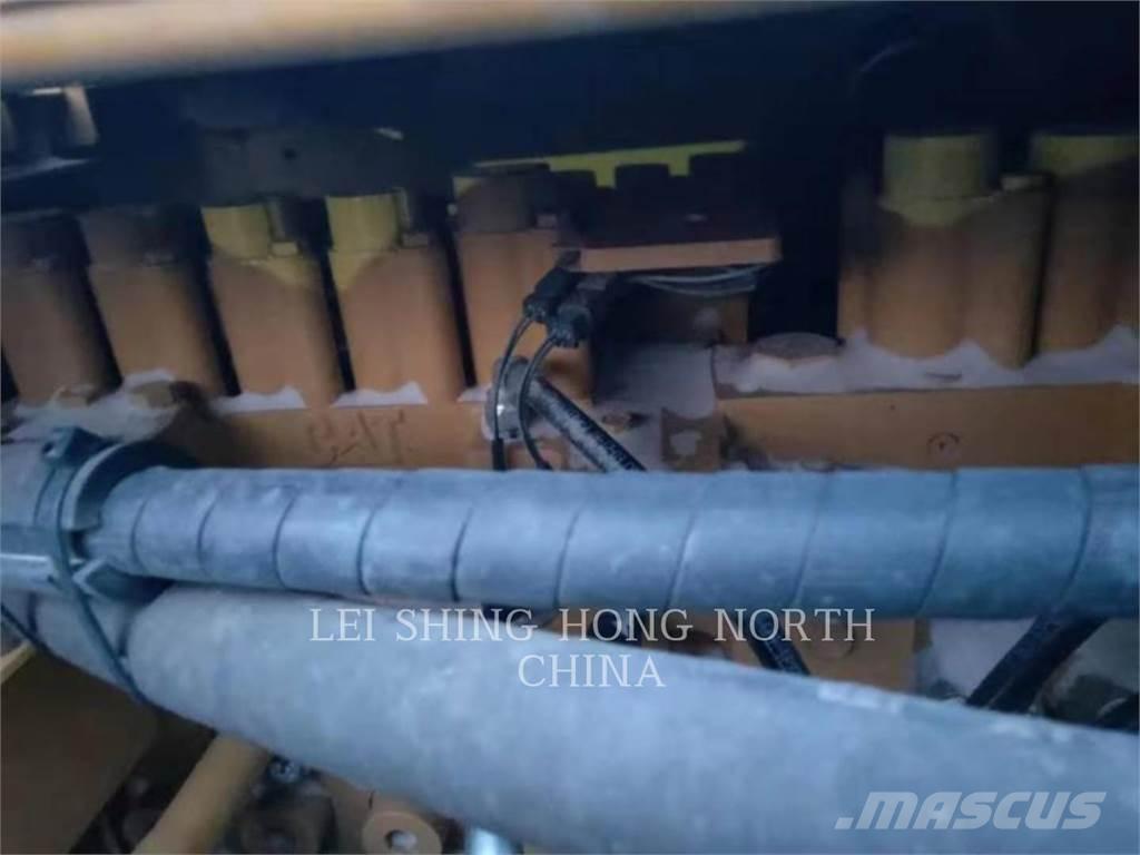 CAT 349D2L Bagri goseničarji