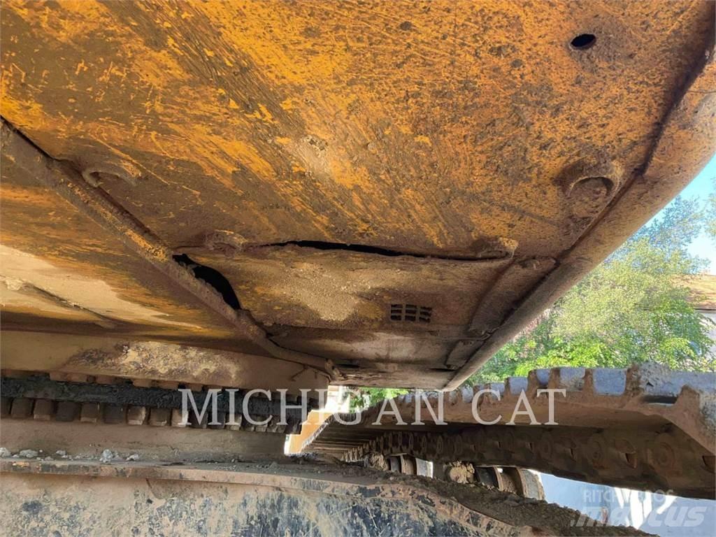 CAT 349FL + Bagri goseničarji