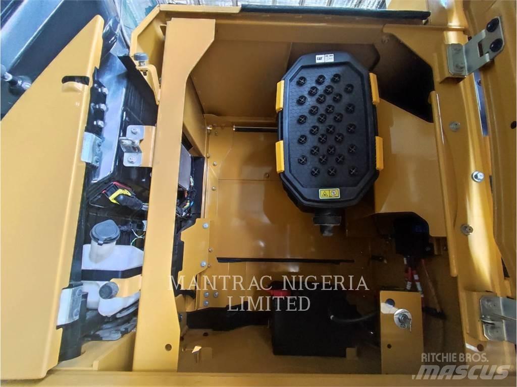 CAT 350-06 Bagri goseničarji