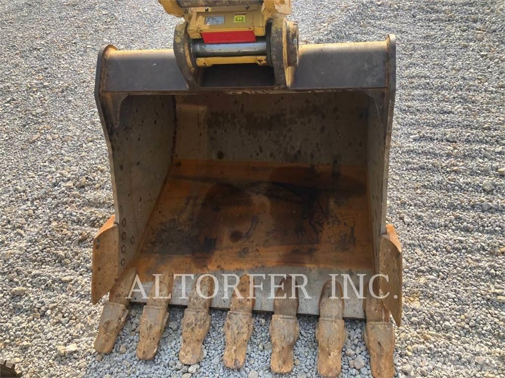 CAT 352-07 VG Bagri goseničarji