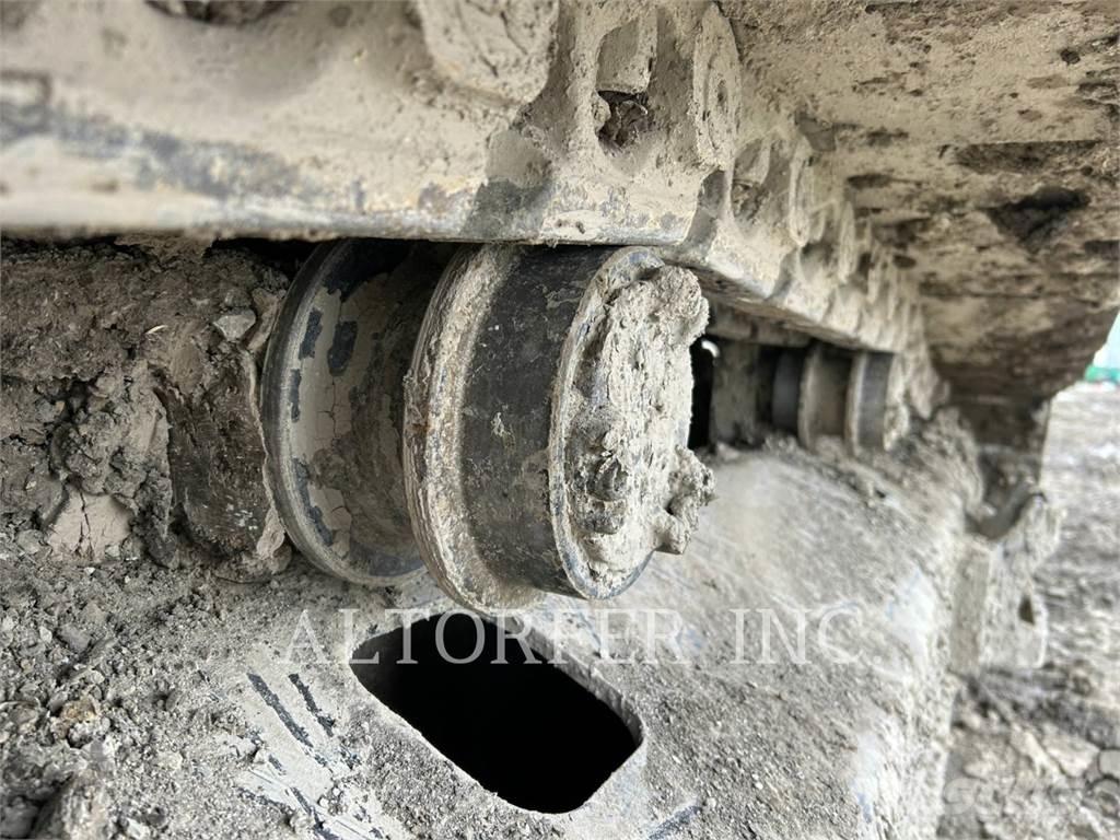 CAT 352-08 3D Bagri goseničarji