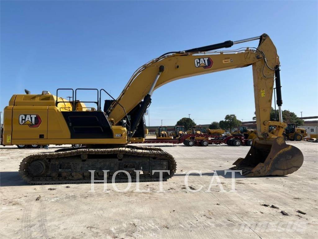 CAT 352 11 Bagri goseničarji