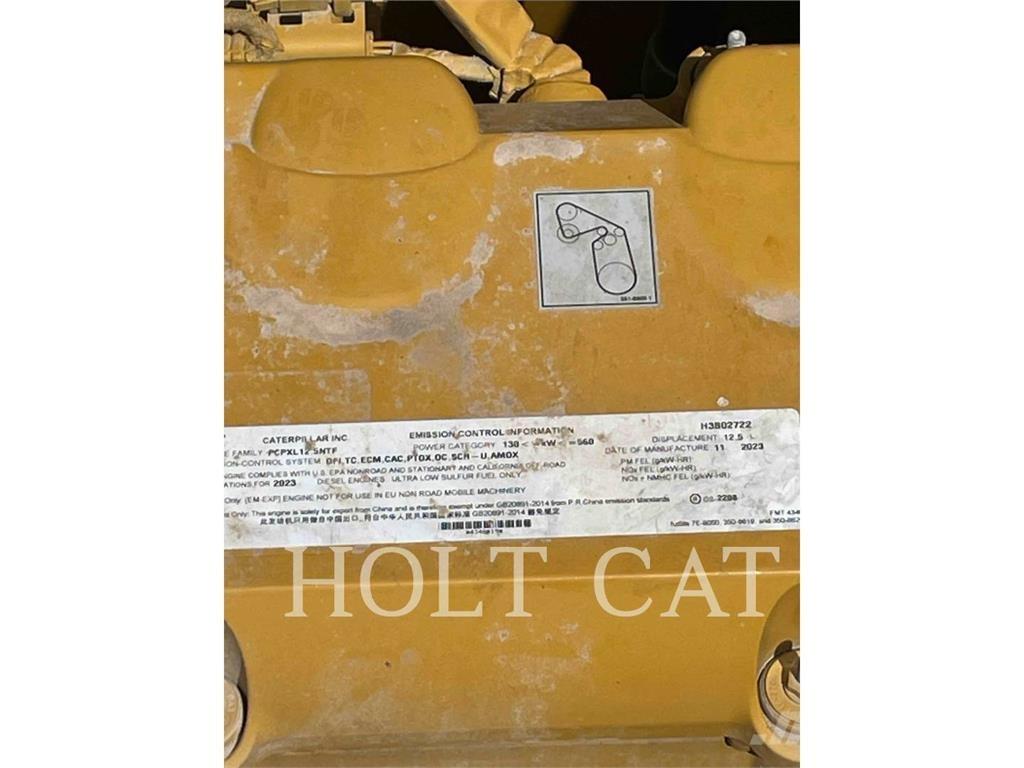 CAT 352 11 TC3 Bagri goseničarji