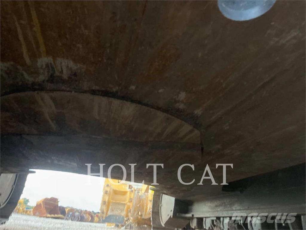 CAT 352 12 TC Bagri goseničarji