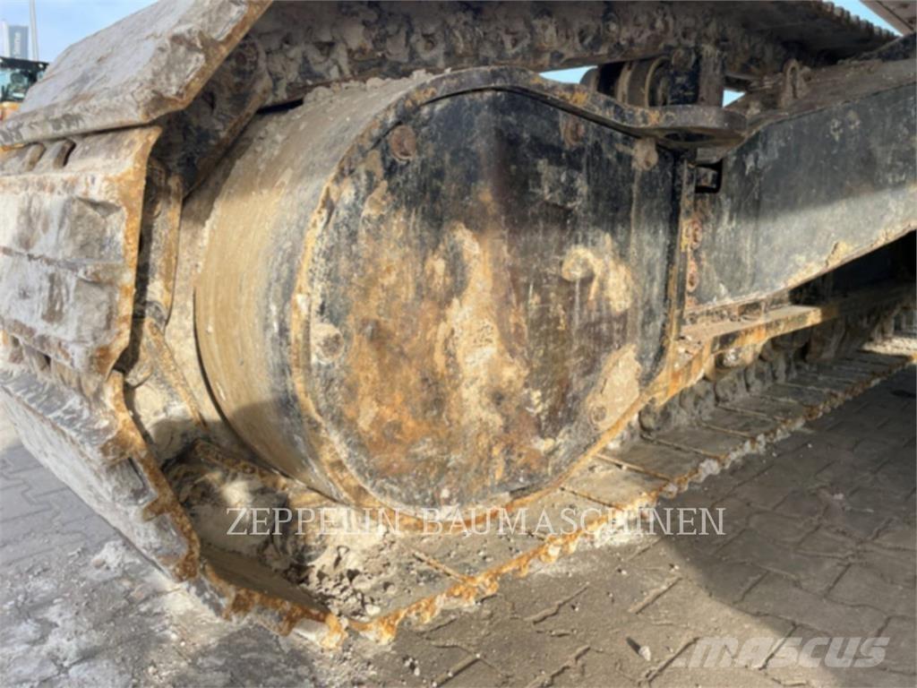 CAT 352FL Bagri goseničarji