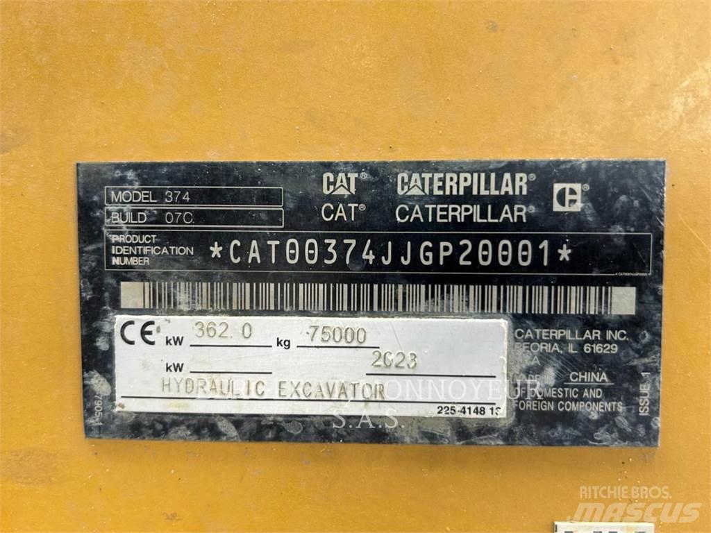 CAT 374 Bagri goseničarji