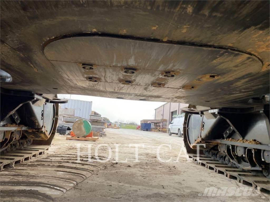 CAT 374 Bagri goseničarji