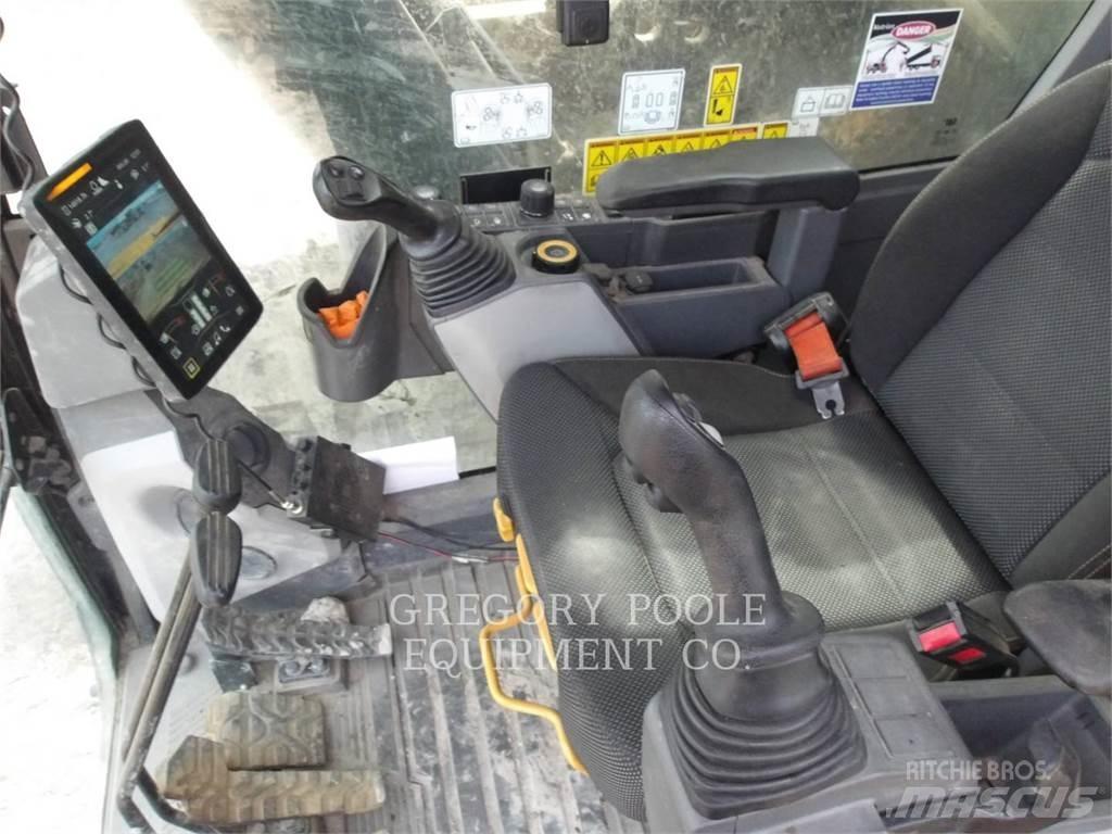 CAT 374-07 Bagri goseničarji
