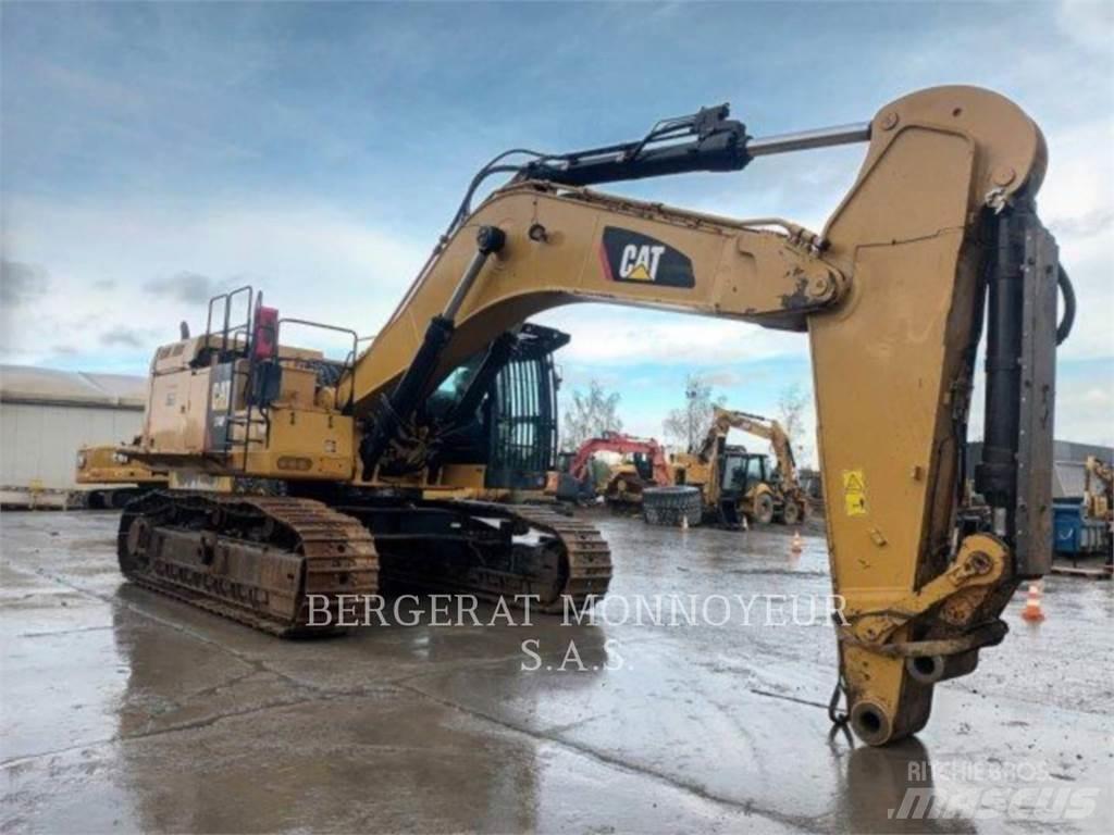 CAT 374F Bagri goseničarji