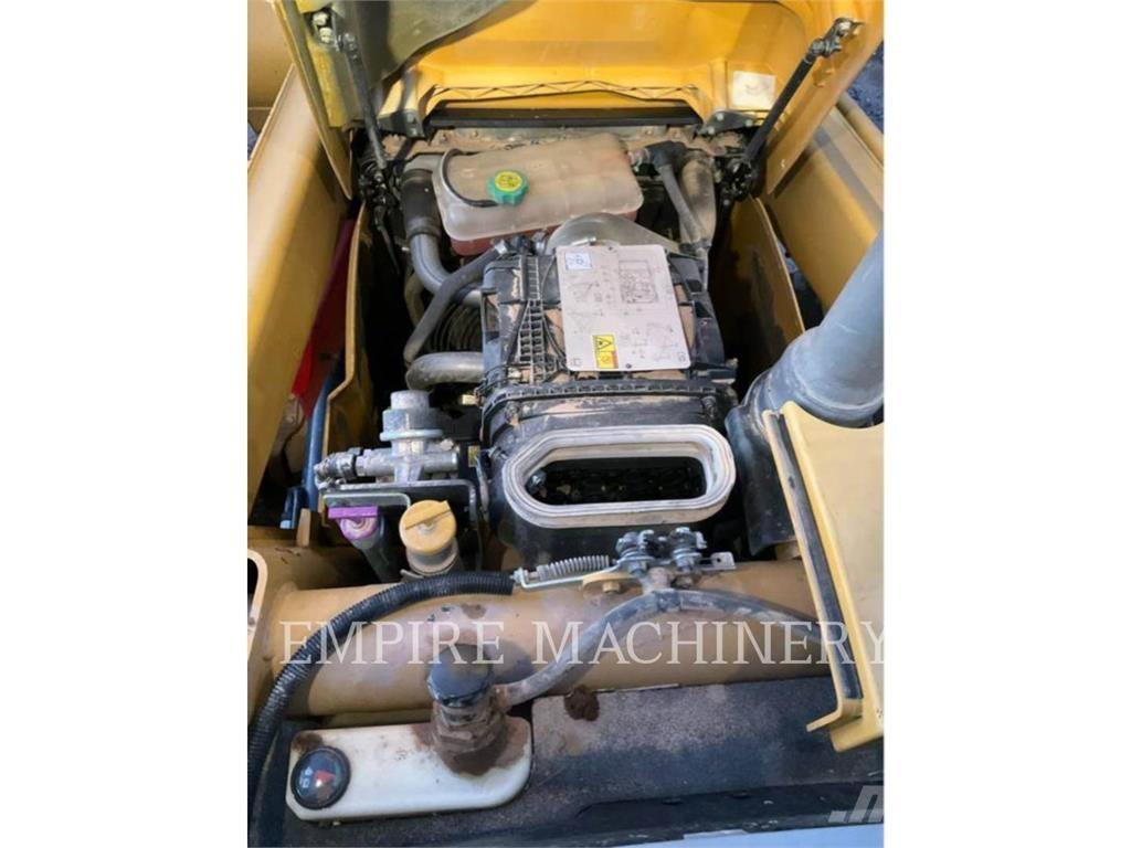 CAT 415F2 IL Kolesni nakladalci