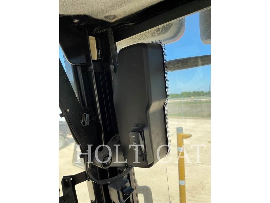 CAT 415F2IL Kolesni nakladalci