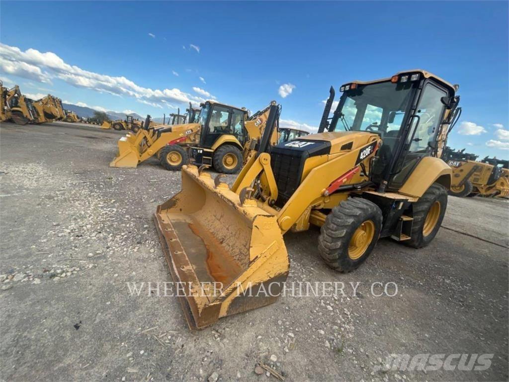 CAT 420F2 E Rovokopači
