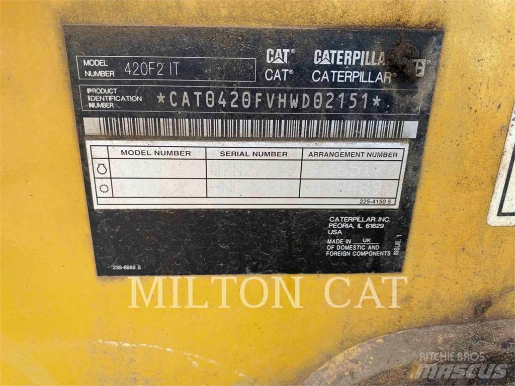 CAT 420F2 IT Rovokopači