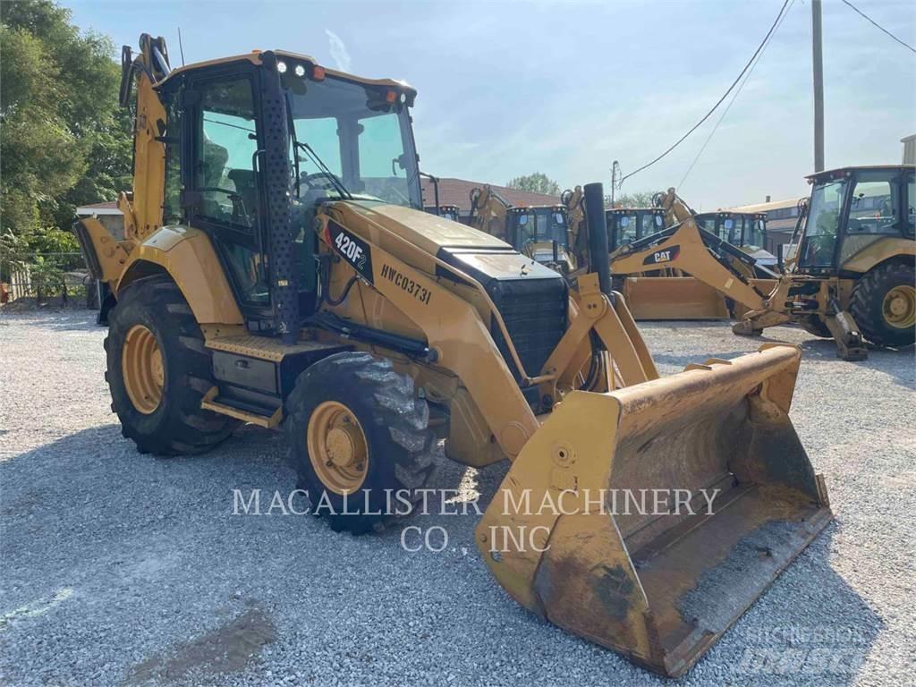 CAT 420F2ST Rovokopači