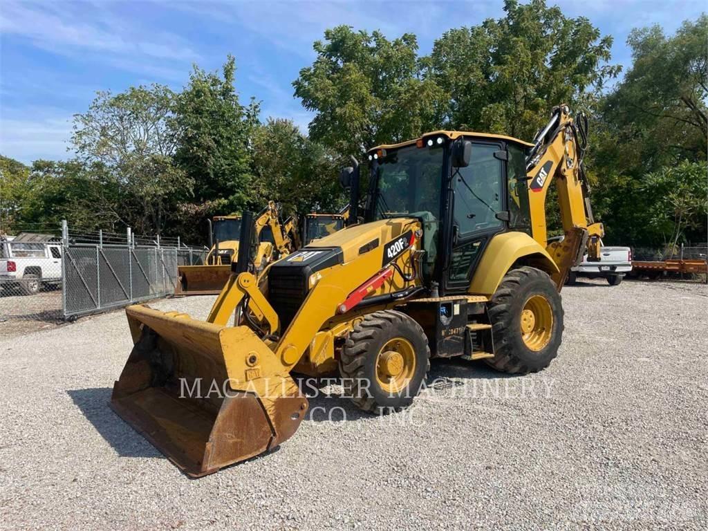 CAT 420F2ST Rovokopači