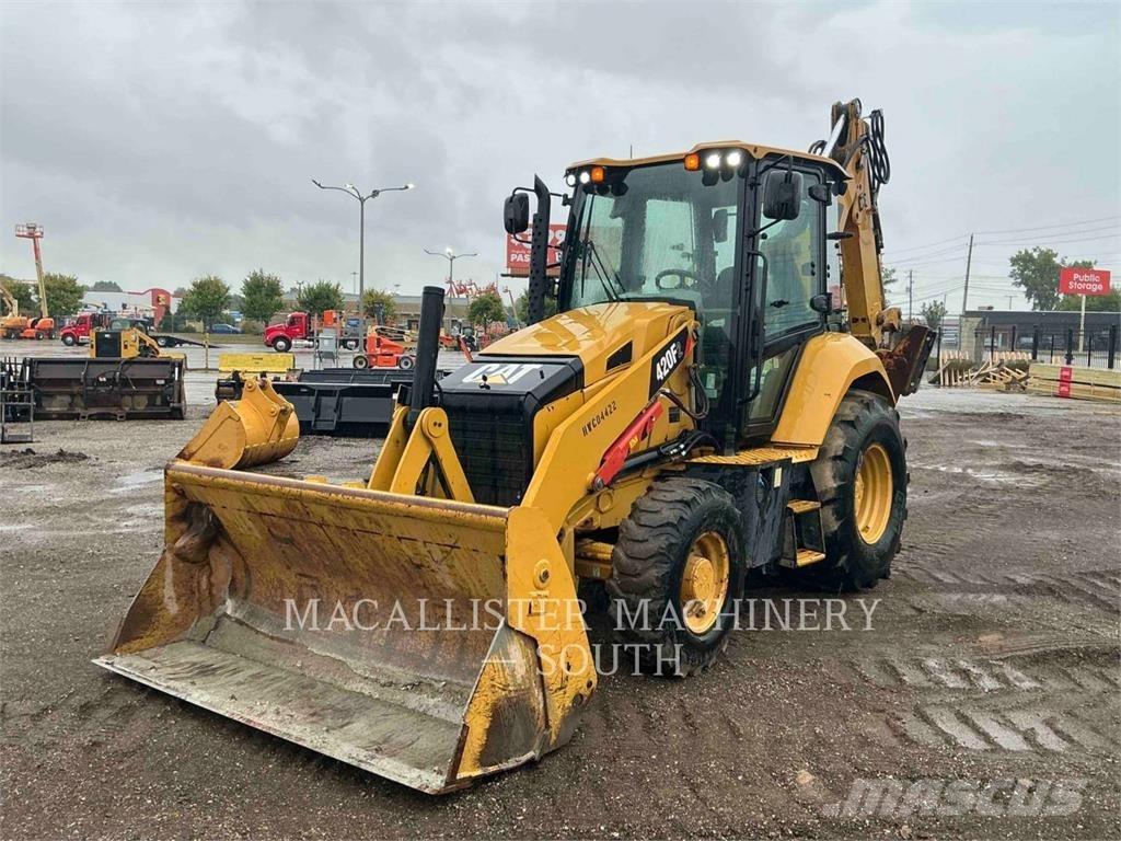 CAT 420F2ST Rovokopači