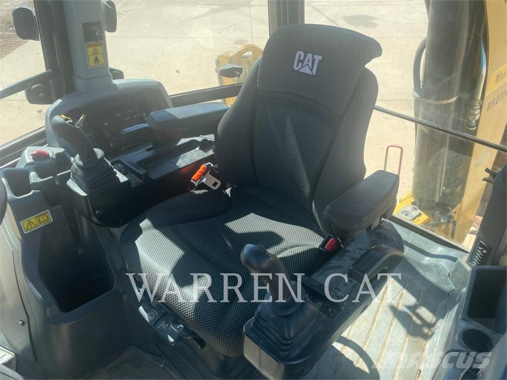 CAT 420XE AE4T Rovokopači