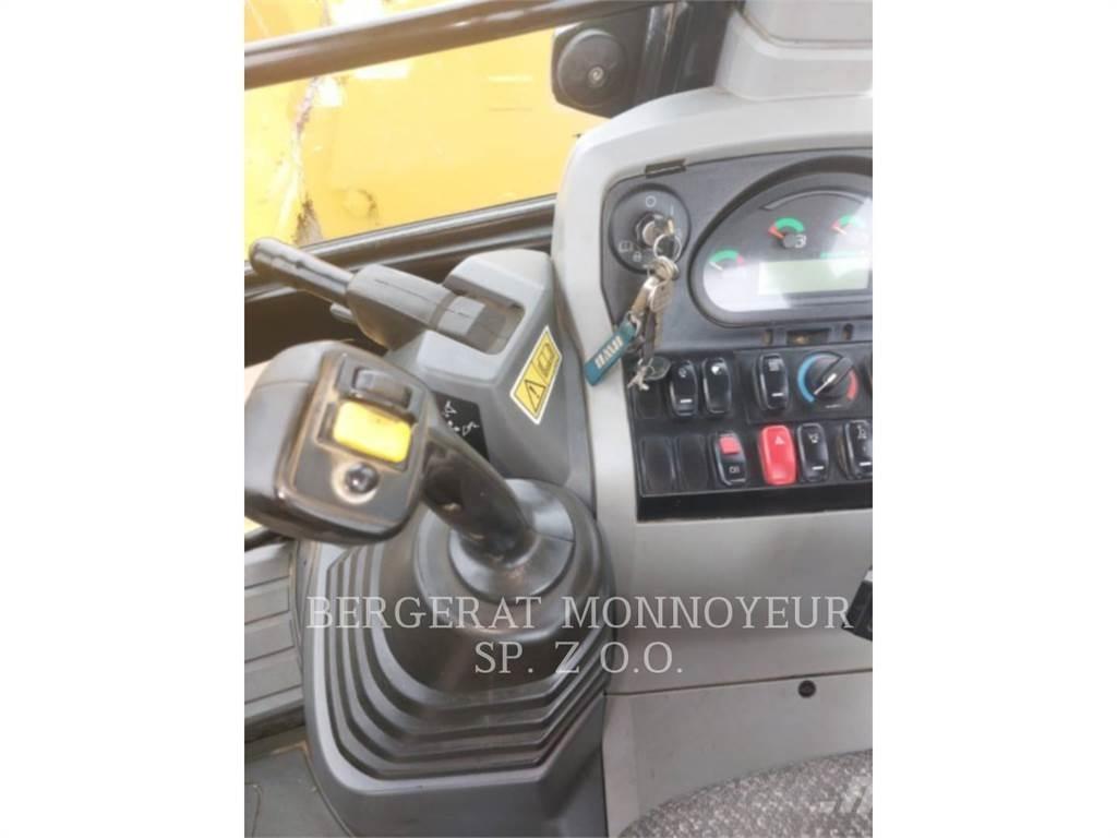 CAT 432F2 Rovokopači