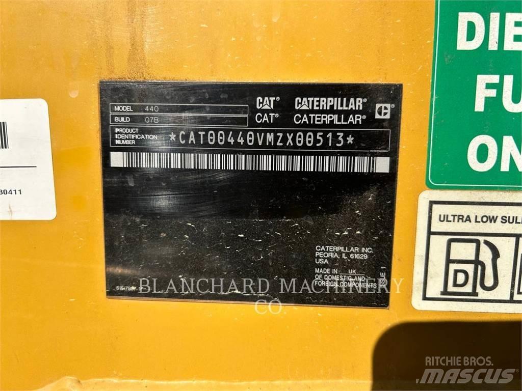 CAT 440 Rovokopači
