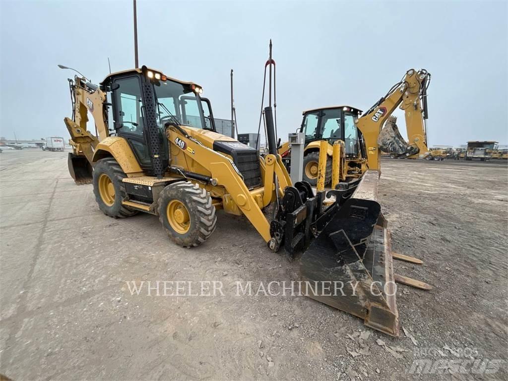 CAT 440 IT Rovokopači