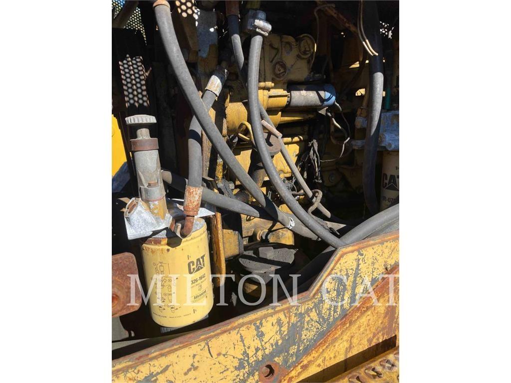 CAT 525B Skiderji