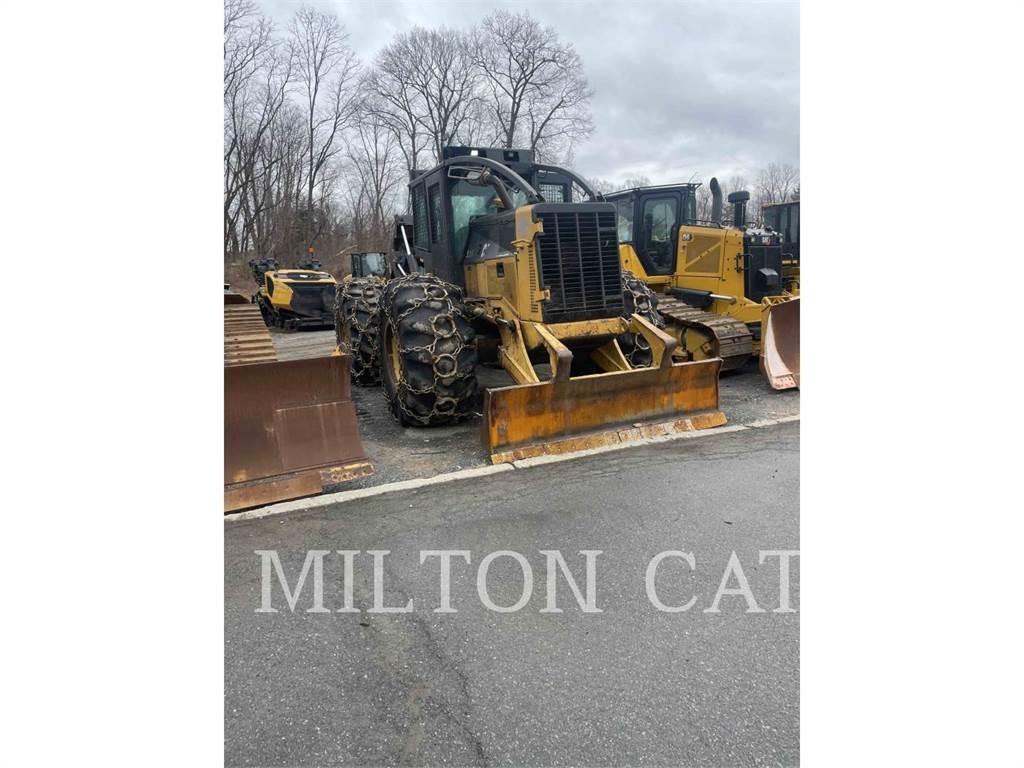 CAT 535C Skiderji