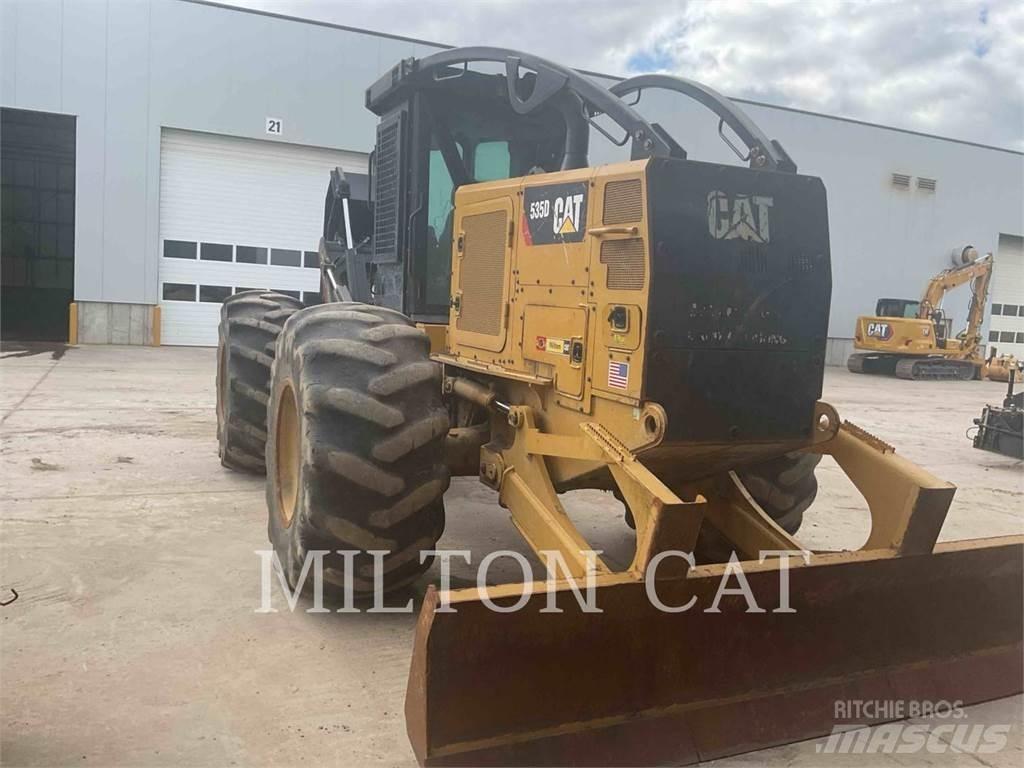 CAT 535D Skiderji