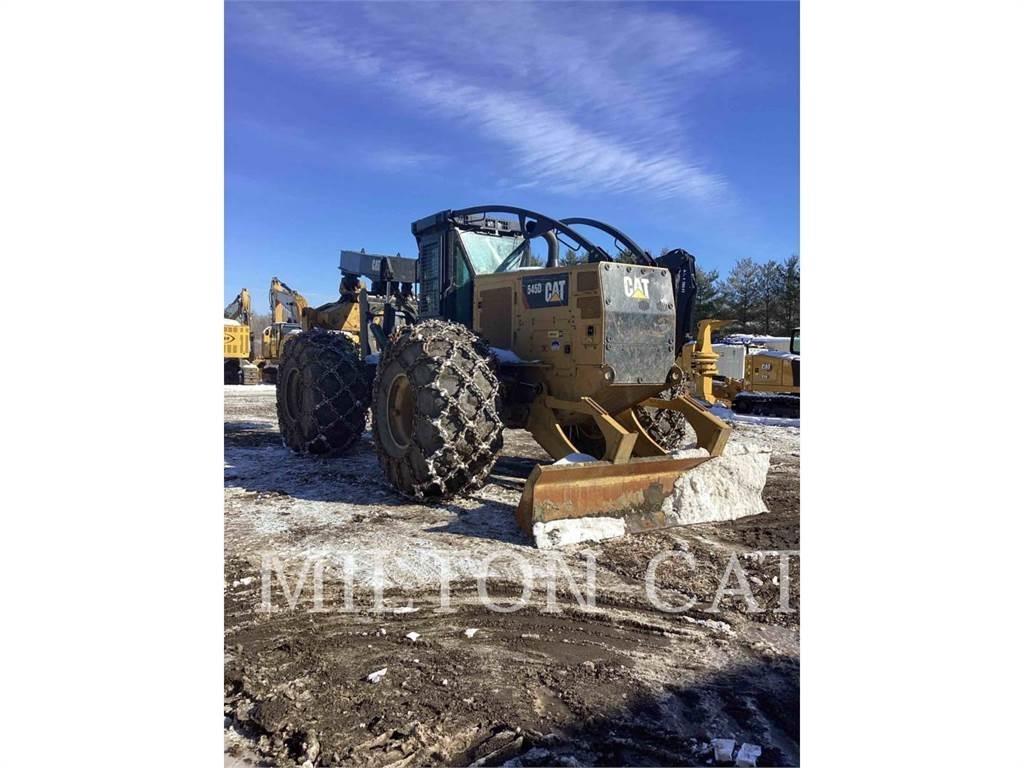 CAT 545D Skiderji