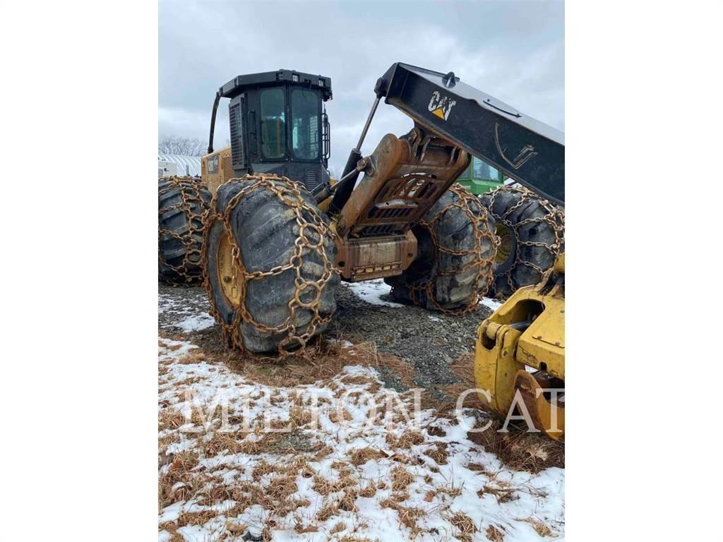 CAT 545D Skiderji
