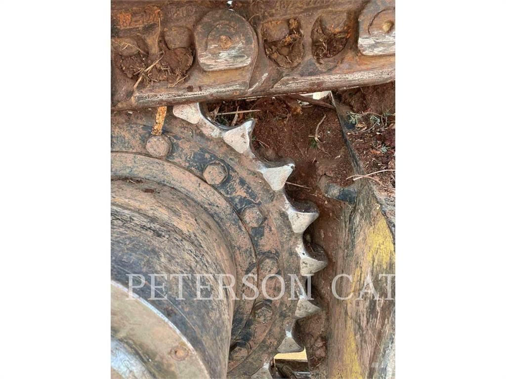CAT 568 LL Harwarderji