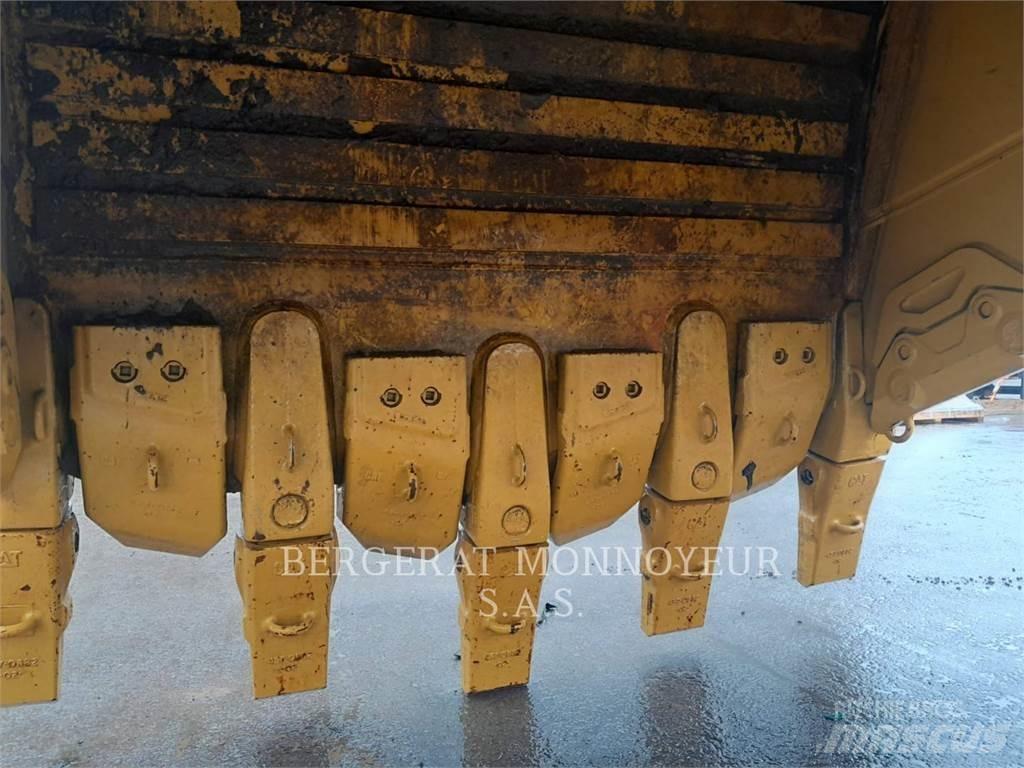 CAT 6015B Bagri goseničarji