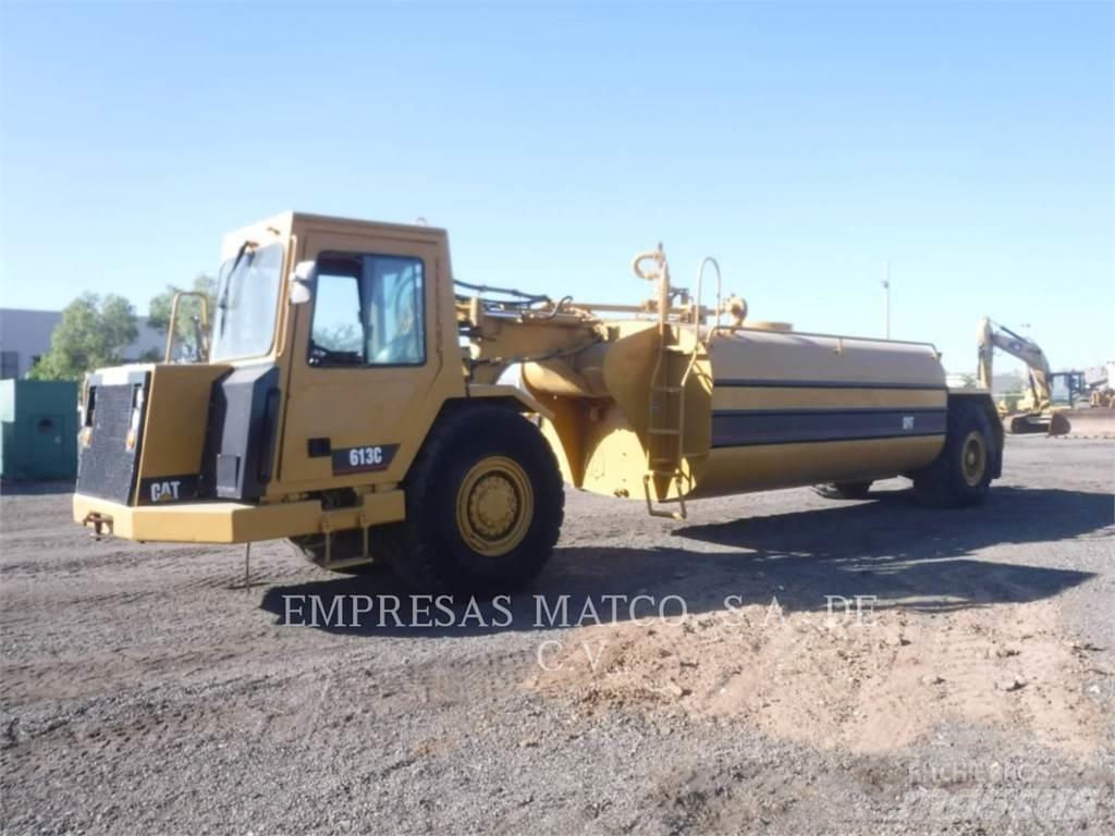 CAT 613C Tovornjaki za vodo